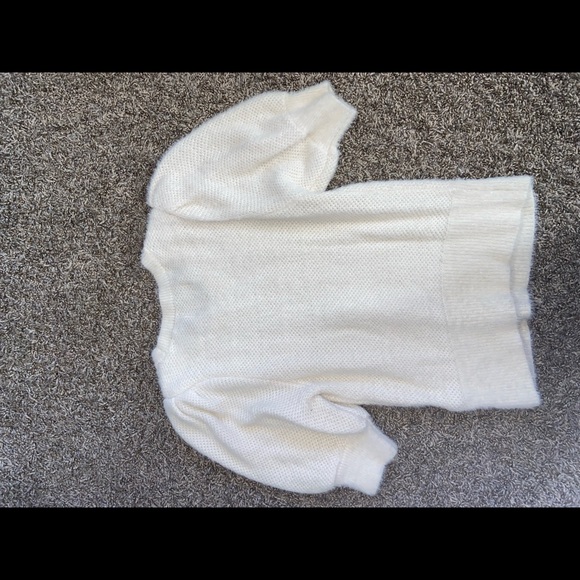 Abercrombie and Fitch short sleeve! - Picture 2 of 2